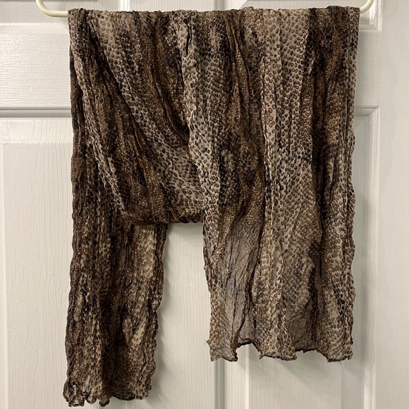 Brown leopard print scarf - Picture 1 of 6